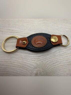 ORIGINAL PRICE STICKER Dooney & Bourke VALET KEY FOB black British tan Leather